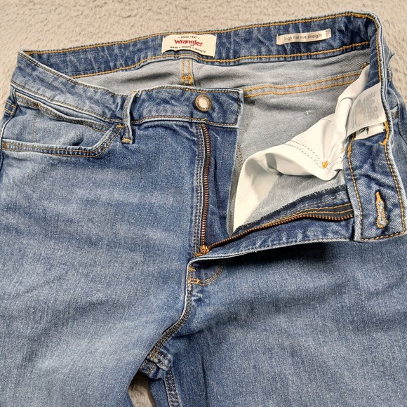 Wrangler High Rise True Straight Jeans Light Wash Women's Size 10x32 EUC - Picture 9 of 16